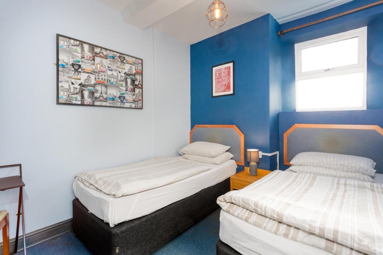 Russell Scott Backpackers - Sheffield Hostel Exterior photo