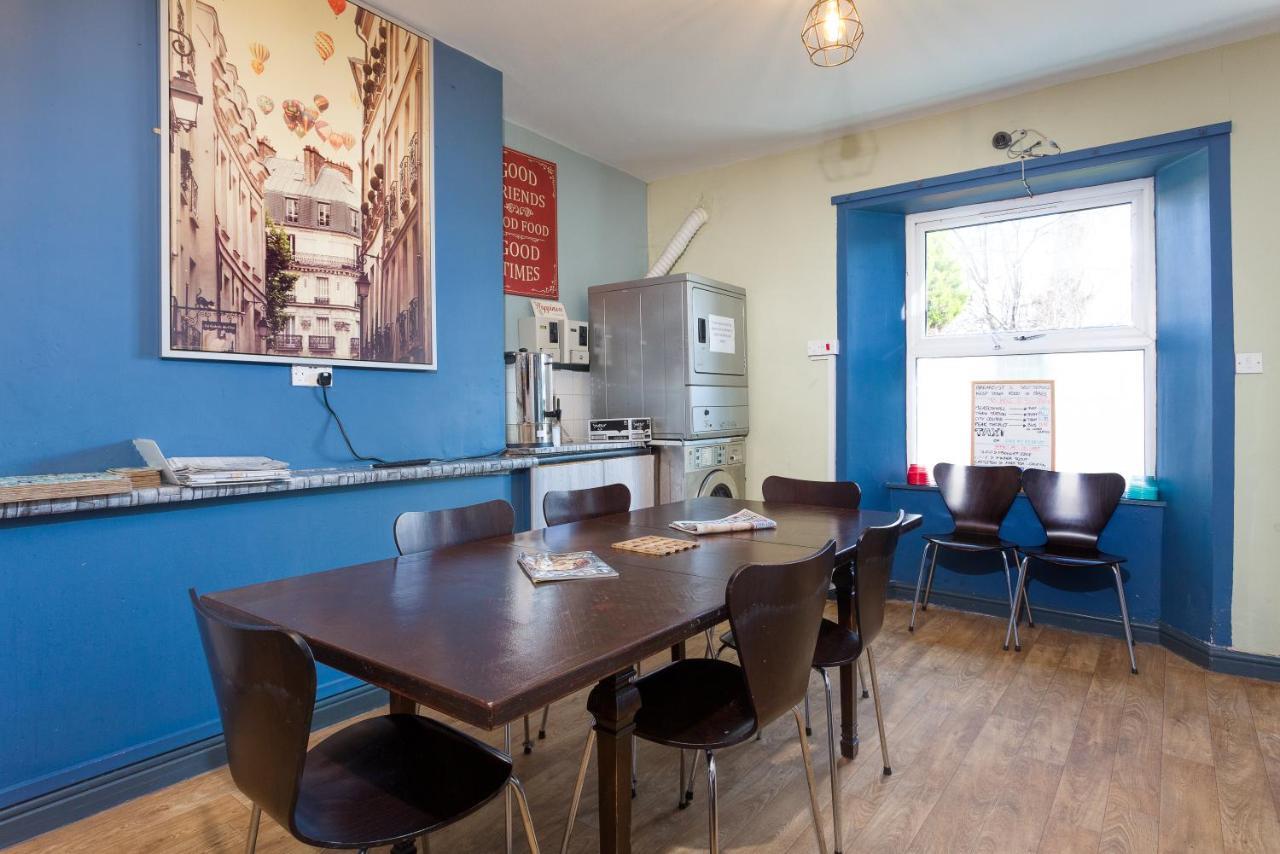 Russell Scott Backpackers - Sheffield Hostel Exterior photo