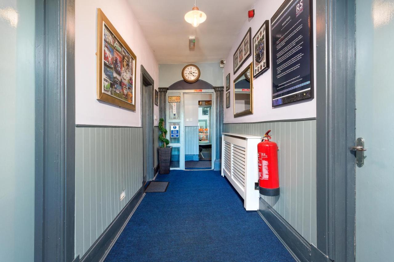 Russell Scott Backpackers - Sheffield Hostel Exterior photo