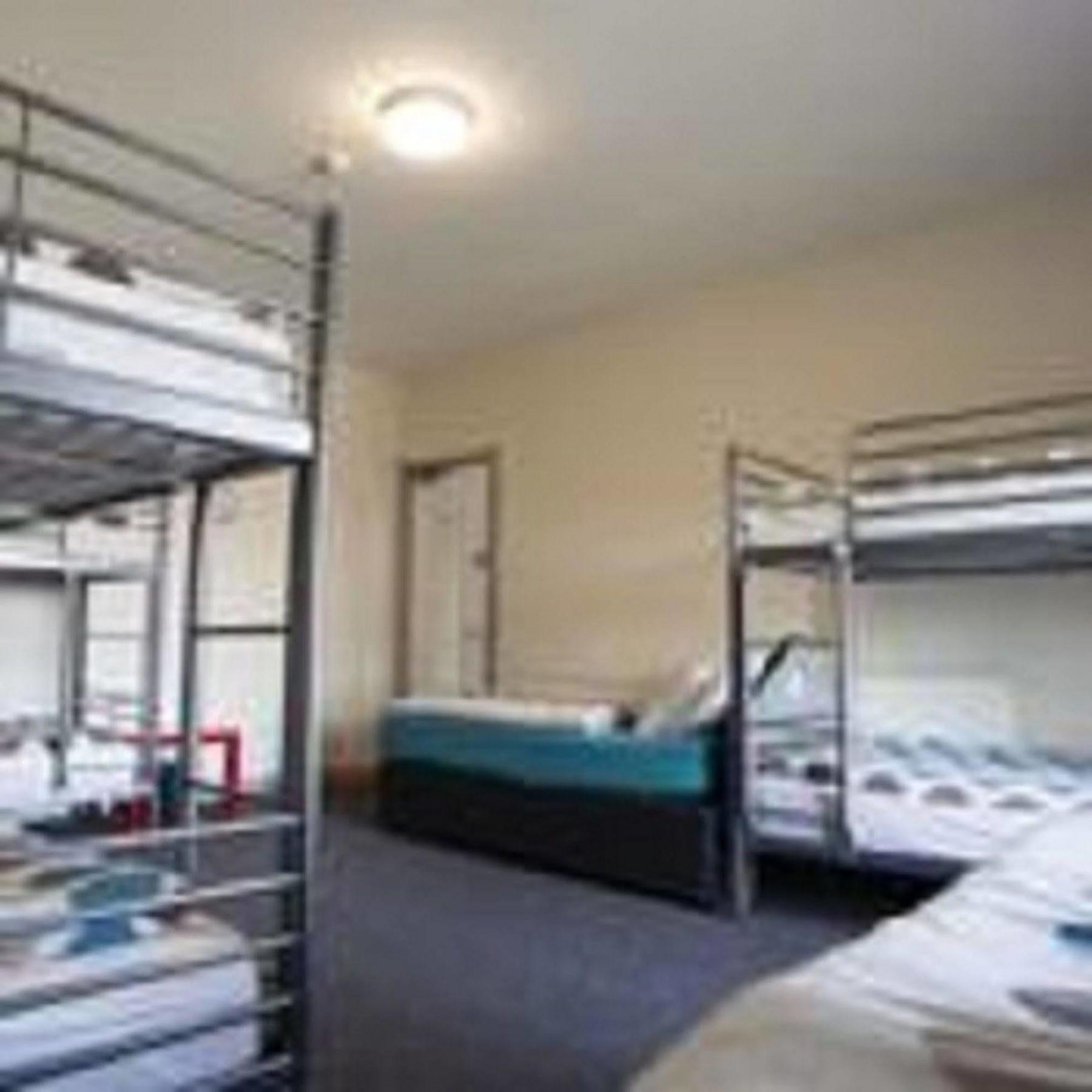 Russell Scott Backpackers - Sheffield Hostel Exterior photo